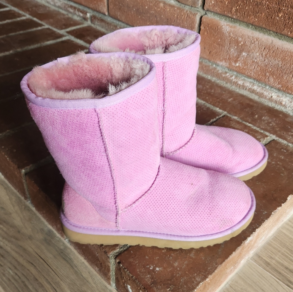 UGG boots. Great condition.